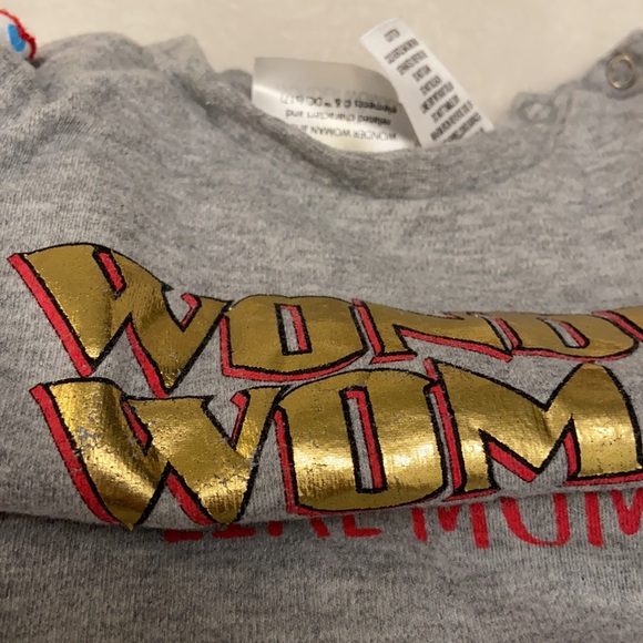 Wonder Woman outfit - Picture 5 of 5